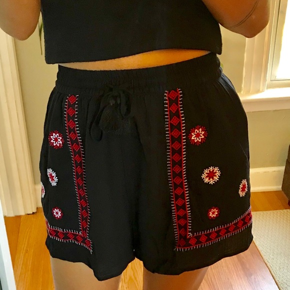 Divided By H&M Shorts - Picture 3 of 5